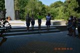 У мемориала в день памяти и скорби