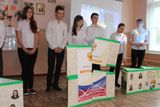 Выступление агитбригады школьного отряда волонтеров на родительском собрании