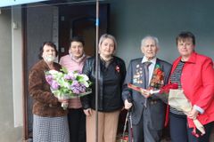 Поздравление ветерана ВОв С.К.Дебёлого