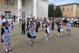 Танцы перед началом занятий- первое дело!
