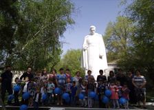 У мемориала Славы