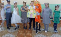 Театральная постановка "Теремок на новый лад"