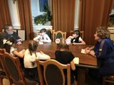 Учащиеся 2"б" в кабинете у главы района Гайнутдинова Ишмурата Минзаляевича