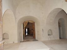 Реставрация белокаменных ступеней салеи.