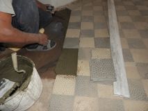 Реставрационные работы полов из метлахской плитки.