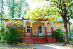 «Дом Чехова Антона Павловича, в котором он жил в 1892-1898 гг. В доме — мемориальный музей А. П. Чехова», Чеховский район, с. Мелихово (ГАУК МО «Государственный литературно-мемориальный музей-заповедник А. П. Чехова)