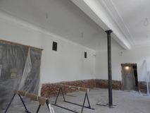 Холл во время производства работ.