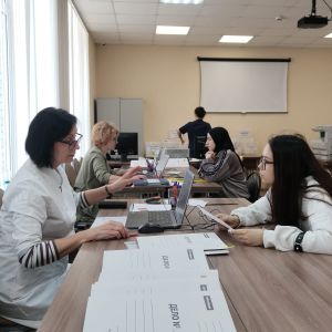 В колледже начала работу приемная комиссия
