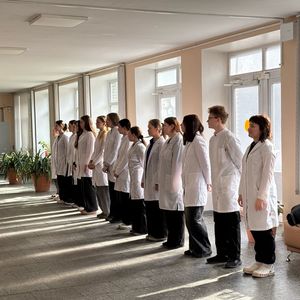 Торжественная линейка, посвященная Празднику Весны и Труда