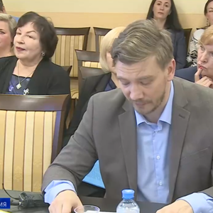 Трудоустройство выпускников колледжа обсудили в Заксобрании Карелии