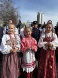 Играй, гармонь!
