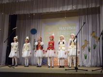 Выступление детского ансамбля "Гульдер" (младшая группа)