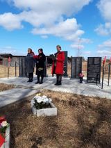 Митинг с участием школьников .