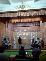 Участие 9 класса в спектакле .