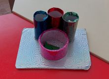 Дидактическая игра "Разложи геометрические фигуры"