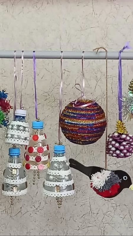 Новогодние украшения из шишек: 83 идеи декора к Новому году | натяжныепотолкибрянск.рф