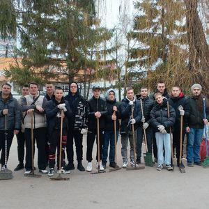 Студенты Балаковского политехнического техникума приняли участие в Областном субботнике