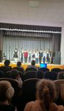 ученики 5 класса с поздравлением 