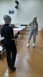 Девочки тренируются