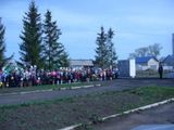 школьники на митинге