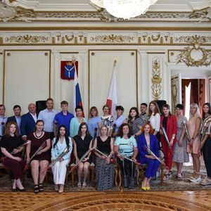 Сегодня, 27 июня, в усадьбе Мальцева состоялось поздравление лучших представителей молодежи