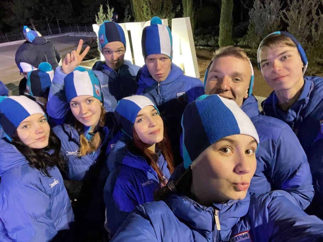 Университетские смены 2024. Артек 1 смена. 12 смена смена 2024. Смена вдц смены 2024. 12 смена смена 2024.