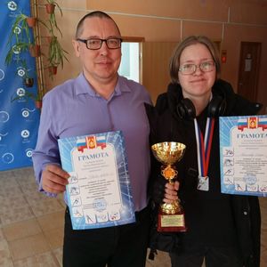 Наши студенты — призёры районных соревнований по стрельбе!   25 февраля команда студентов ЮТТ приняла участие в ежегодном районном соревновании по стрельбе из пневматического оружия среди призывной и допризывной молодёжи в городе Катав-Ивановск.  Под чутк