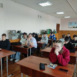 18 марта – значимый день в истории нашей страны. Это День воссоединения Крыма с Россией, это праздник национального единения и символ возвращения домой. 18 марта 2014 года в Георгиевском зале Большого Кремлевского дворца в Москве состоялось историческое с