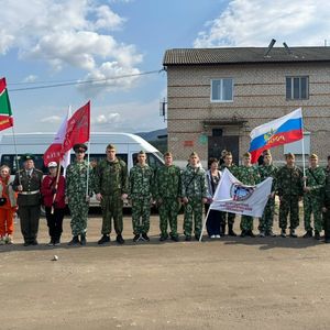 День Победы в Тюлюке  Студенты отпраздновали День Победы в Тюлюке— это было мощно!   Праздник объединил всех: мы провели автопробег, почтили память героев возложением цветов и приняли участие в торжественном митинге и Параде Победы.  Программа была захват