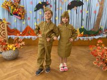 Костюмы военные