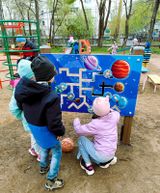 Уличные развивающие бизиборды