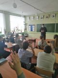 Профилактическая беседа обучающихся 5 класса с инспектором ГИБДД Н.В.Котяш