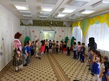 Экологический праздник "Путешествие в королевство природы"