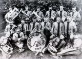 Американский джаз-ансамбль, 1905. Крайний справа внизу – Карл Раутио