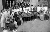 После концерта в Доме народного творчества Петрозаводска. 1936. В первом ряду шестой слева — Виктор Гудков