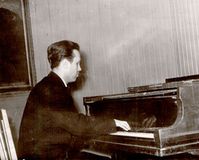  Композитор, хормейстер, дирижер оркестра, педагог.