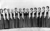 Женский состав хоровой капеллы «Кантеле» в 1965 г., Евгения Юнина — третья справа