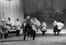 Вепсский танец «Крууга» (постановка Василия Кононова)