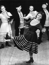 «Кадриль». Солистка – Мария Карамзина