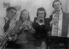 Домашний ансамбль. Слева – Хейно, справа – Эрик