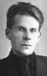 Леопольд Яковлевич Теплицкий (1890-1965) – композитор, дирижер, преподаватель музыкального училища, один из основателей джаза в Карелии и СССР. Стоял у истоков создания ансамбля «Кантеле»