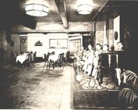 Теплицкий (за роялем) с группой музыкантов в Русском павильоне на Сельскохозяйственной выставке в Филадельфии (США), 1926 г.