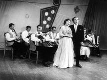 «Незабудки». Солисты – Клавдия Баш (Поволоцкая) и Виктор Каликин