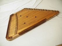 Кантеле, на котором играл Максим Гаврилов — мастер Илмар Кукк, 1978 г. На боковой поверхности, по лаковому слою, вырезан текст: Maksim Gavrilov; на нижней деке вырезаны даты знаменательных событий (в основном годы и места гастрольных выступлений). Инструм