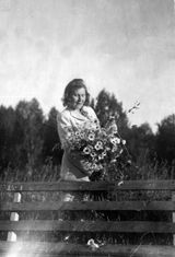 Солистка ансамбля Милица Кубли. 28 июля 1950