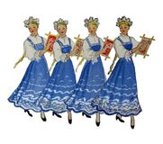 Эскизы костюмов к танцу «Вышивальщицы» и сохранившийся в архиве аксессуар к танцу