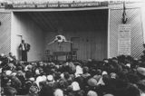 Заключенные Эльза Баландис и Николай Богданов выступают с акробатическим номером в праздничном концерте к Дню железнодорожника на открытой площадке. Воркута, 1948(49) гг.