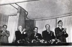 Открытие Декады. В правительственной ложе (слева направо): член Президиума ЦК КПСС А.И.Микоян, Первый секретарь ЦК КПСС Н.С.Хрущев, Секретарь Карельского Обкома КПСС И.И.Сенькин, Председатель Совета Министров Карельской АССР И.С.Беляев, член Президиума ЦК