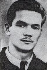 Ройне Раутио – талантливый композитор, дирижер, основал в «Кантеле» финский вокальный игровой ансамбль «Старые холостяки»