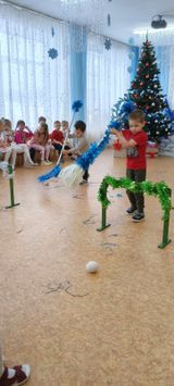 Игра Попади в ворота. Средняя группа Б